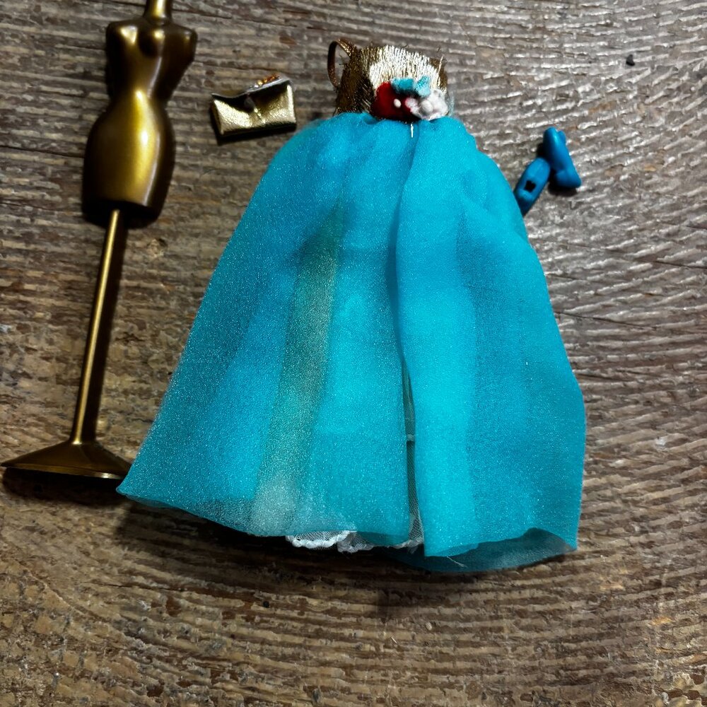 Topper Dawn doll clothes Blue Pouf 813